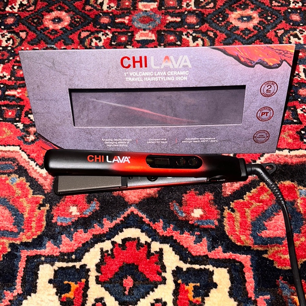 CHI LAVA Travel Size Straightener